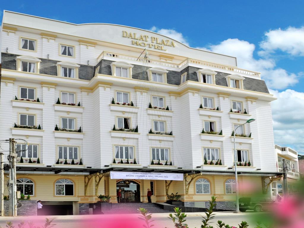 khách sạn Dalat Plaza 19