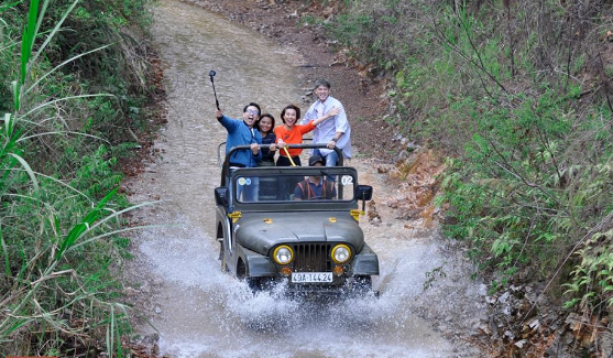 Cu Lan village jeep tour