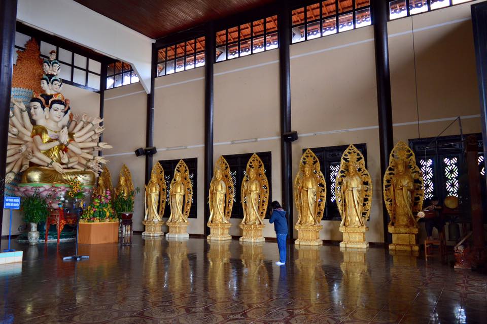 Statue of Avalokiteshvara